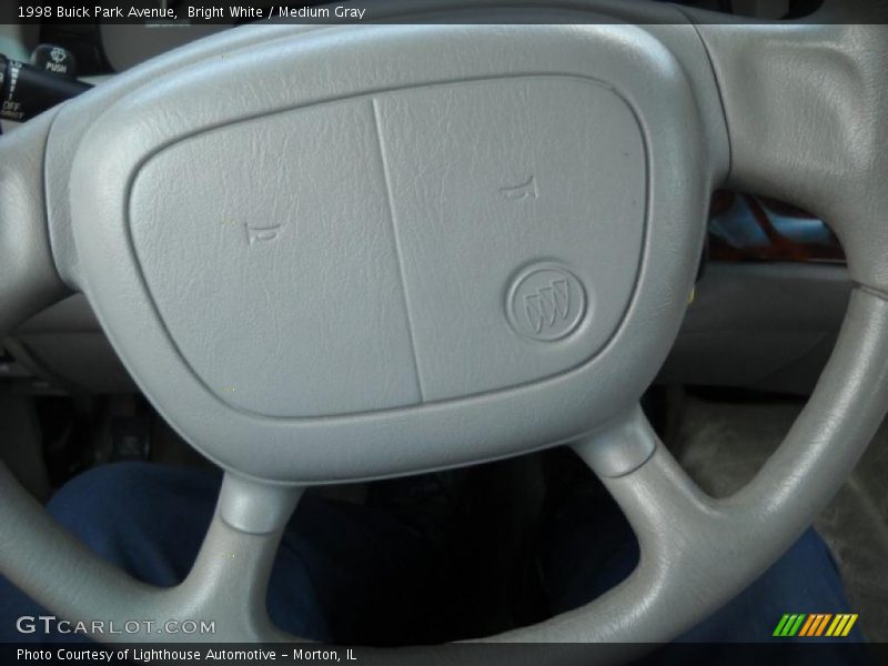 Bright White / Medium Gray 1998 Buick Park Avenue