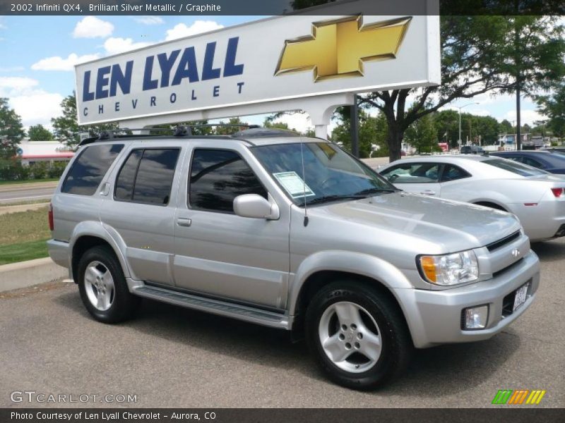 Brilliant Silver Metallic / Graphite 2002 Infiniti QX4