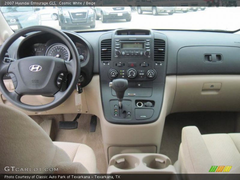 Cosmic White / Beige 2007 Hyundai Entourage GLS