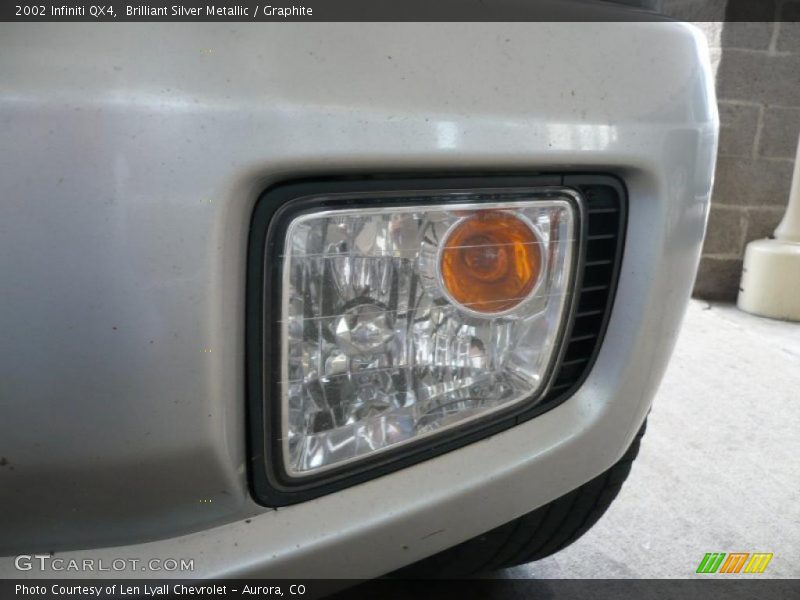 Brilliant Silver Metallic / Graphite 2002 Infiniti QX4