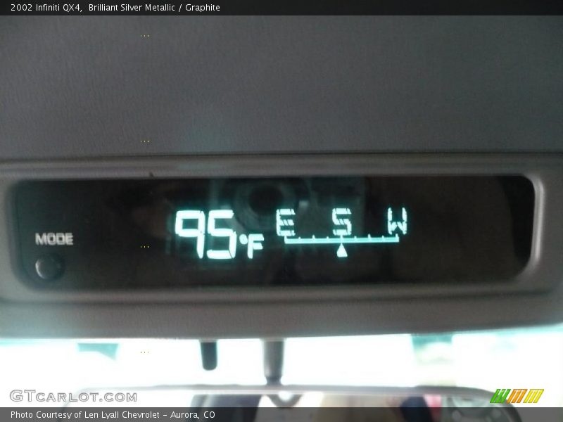 Brilliant Silver Metallic / Graphite 2002 Infiniti QX4