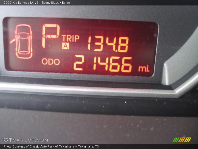 Ebony Black / Beige 2009 Kia Borrego LX V6