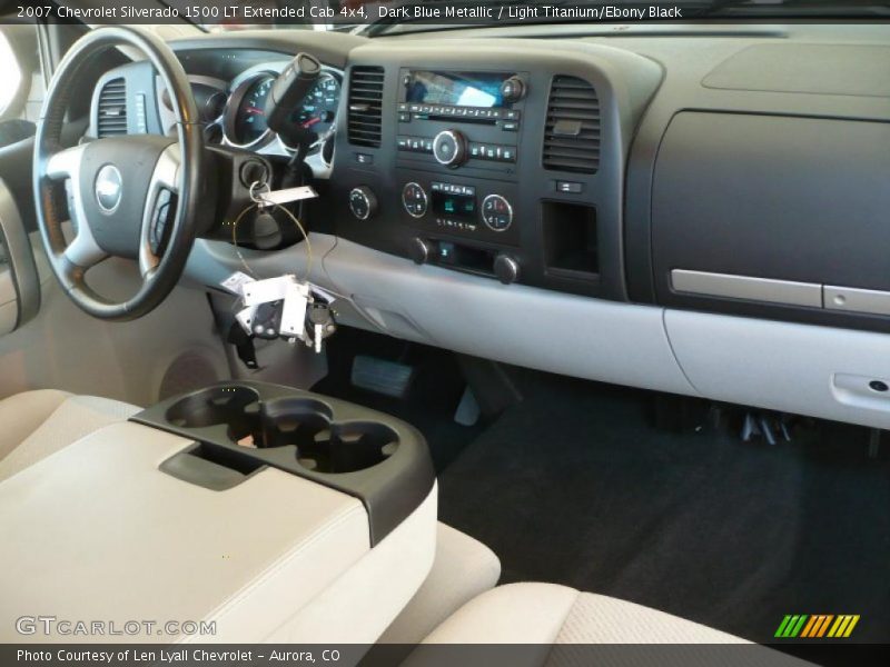 Dark Blue Metallic / Light Titanium/Ebony Black 2007 Chevrolet Silverado 1500 LT Extended Cab 4x4