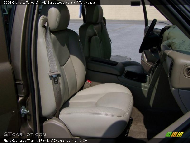 Sandalwood Metallic / Tan/Neutral 2004 Chevrolet Tahoe LT 4x4