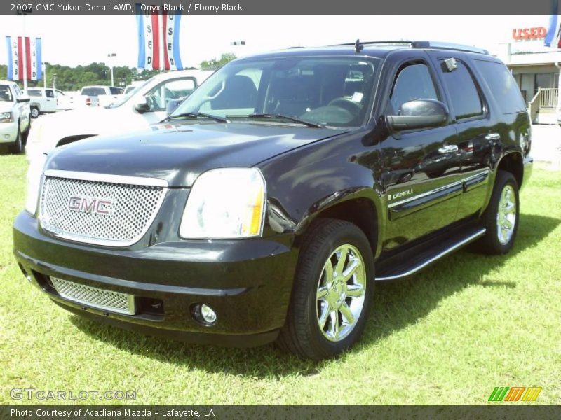 Onyx Black / Ebony Black 2007 GMC Yukon Denali AWD