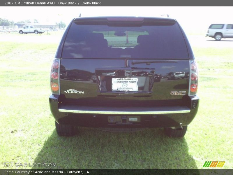 Onyx Black / Ebony Black 2007 GMC Yukon Denali AWD