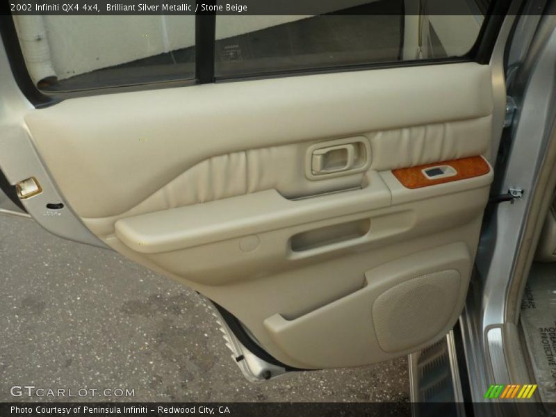 Brilliant Silver Metallic / Stone Beige 2002 Infiniti QX4 4x4