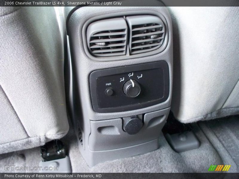 Silverstone Metallic / Light Gray 2006 Chevrolet TrailBlazer LS 4x4