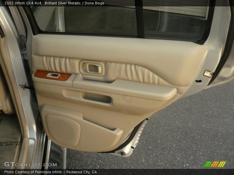 Brilliant Silver Metallic / Stone Beige 2002 Infiniti QX4 4x4