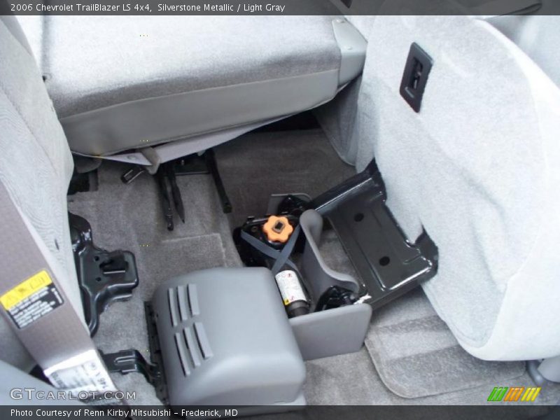 Silverstone Metallic / Light Gray 2006 Chevrolet TrailBlazer LS 4x4