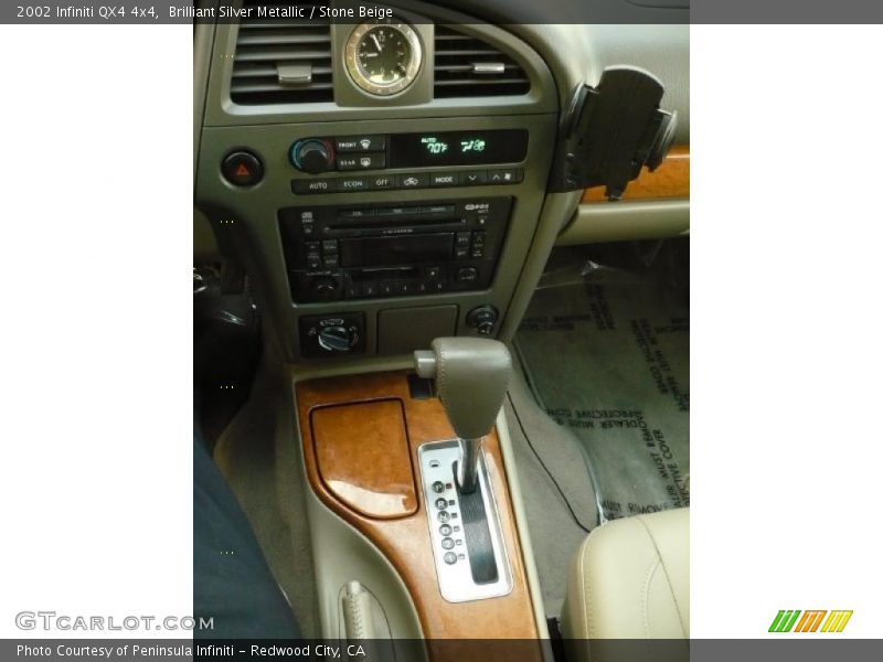 Brilliant Silver Metallic / Stone Beige 2002 Infiniti QX4 4x4