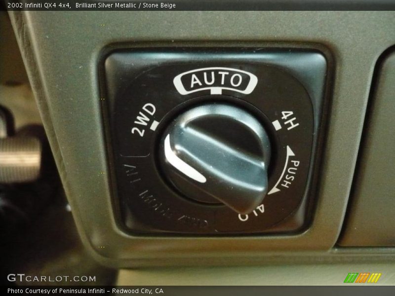 Brilliant Silver Metallic / Stone Beige 2002 Infiniti QX4 4x4