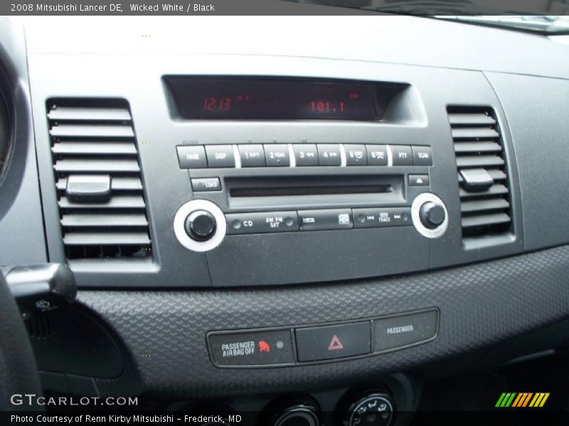 Wicked White / Black 2008 Mitsubishi Lancer DE