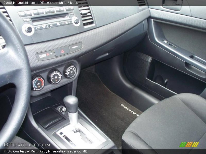 Wicked White / Black 2008 Mitsubishi Lancer DE