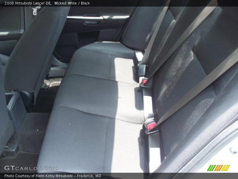 Wicked White / Black 2008 Mitsubishi Lancer DE