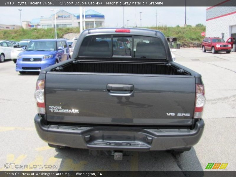 Magnetic Gray Metallic / Graphite 2010 Toyota Tacoma V6 SR5 TRD Sport Double Cab 4x4