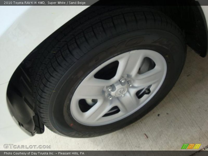 Super White / Sand Beige 2010 Toyota RAV4 I4 4WD