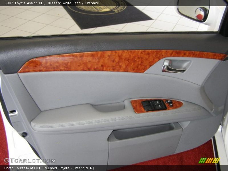 Blizzard White Pearl / Graphite 2007 Toyota Avalon XLS