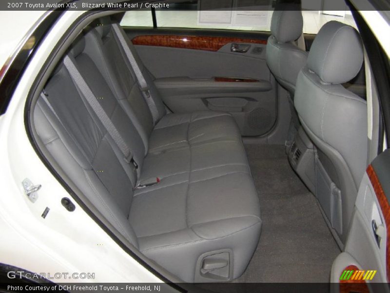 Blizzard White Pearl / Graphite 2007 Toyota Avalon XLS