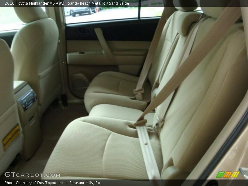 Sandy Beach Metallic / Sand Beige 2010 Toyota Highlander V6 4WD