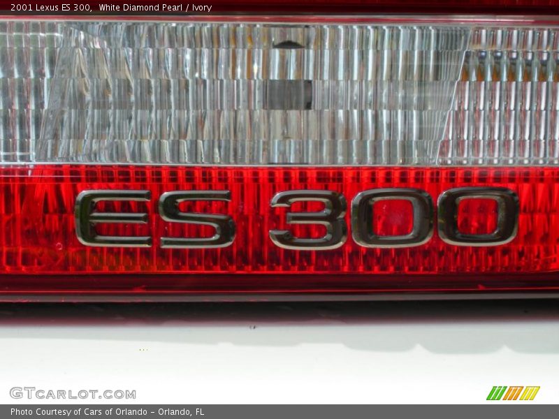 White Diamond Pearl / Ivory 2001 Lexus ES 300