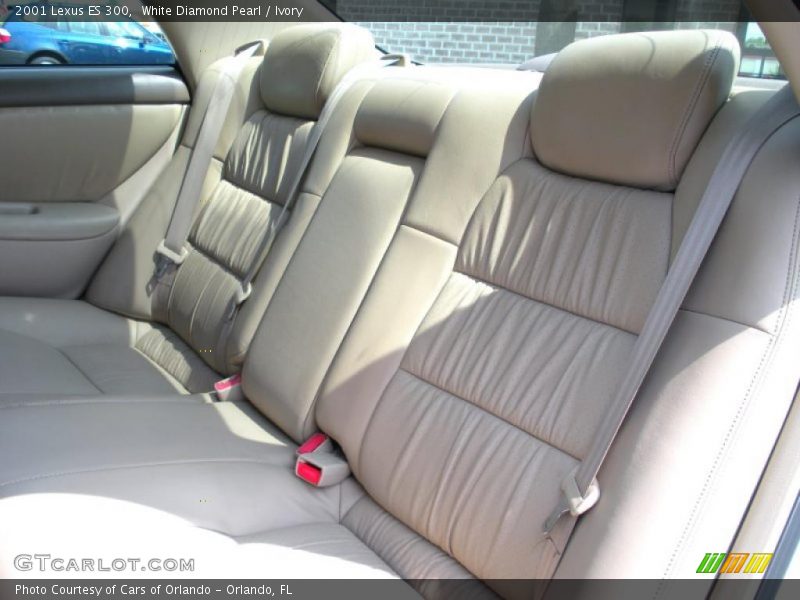 White Diamond Pearl / Ivory 2001 Lexus ES 300