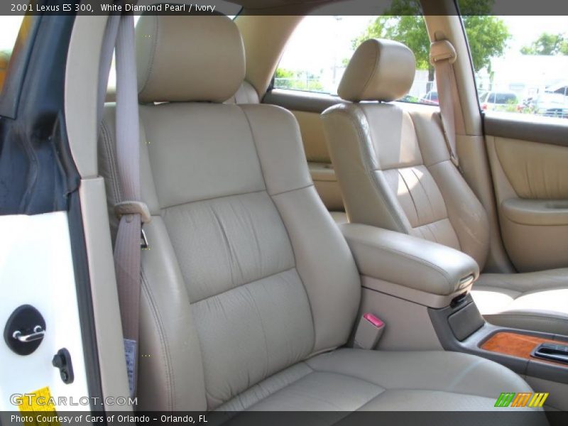 White Diamond Pearl / Ivory 2001 Lexus ES 300