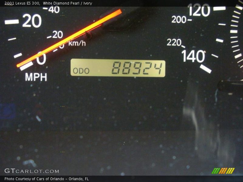 White Diamond Pearl / Ivory 2001 Lexus ES 300