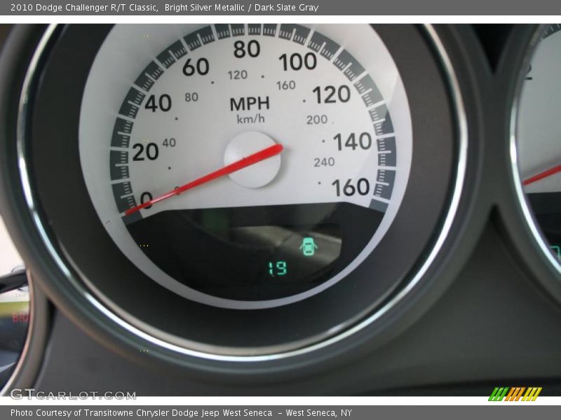 Bright Silver Metallic / Dark Slate Gray 2010 Dodge Challenger R/T Classic