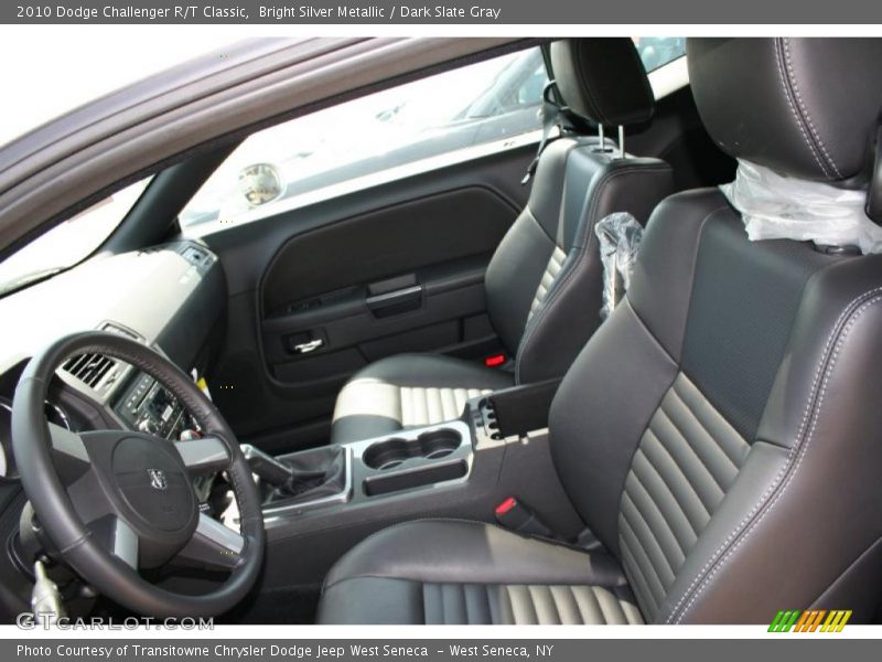Bright Silver Metallic / Dark Slate Gray 2010 Dodge Challenger R/T Classic