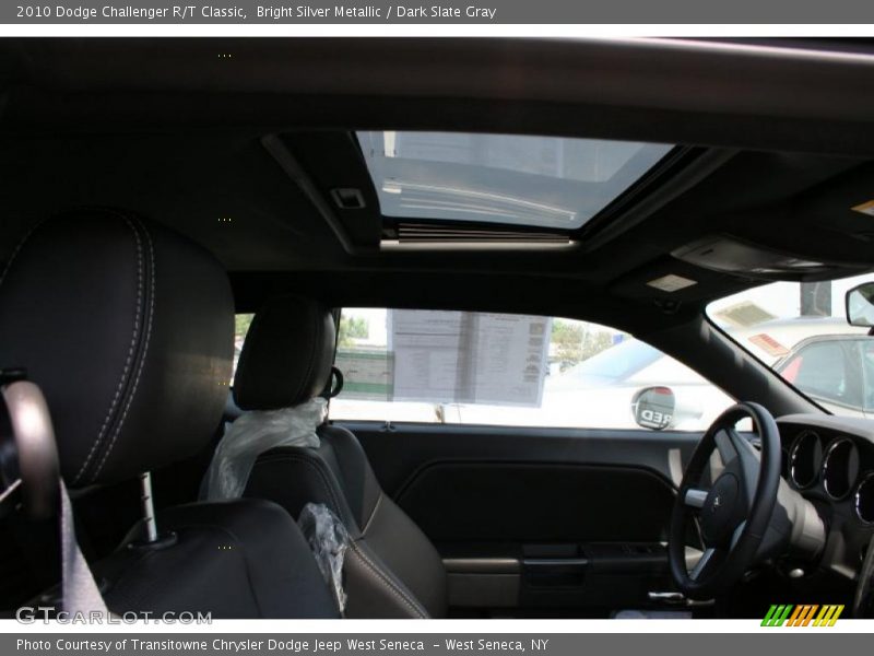 Bright Silver Metallic / Dark Slate Gray 2010 Dodge Challenger R/T Classic