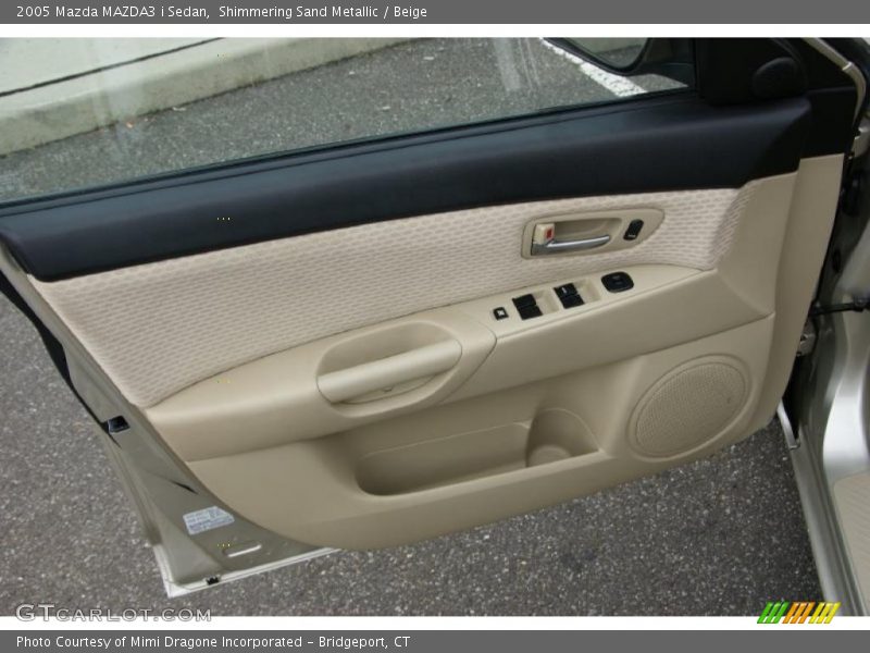 Shimmering Sand Metallic / Beige 2005 Mazda MAZDA3 i Sedan