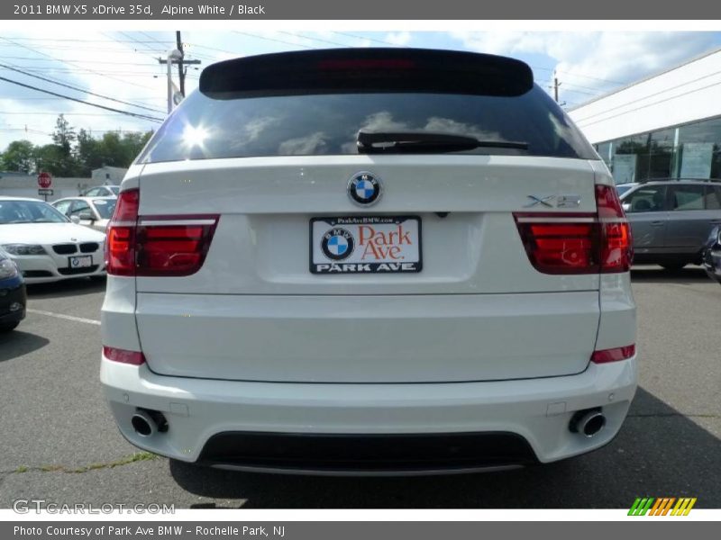 Alpine White / Black 2011 BMW X5 xDrive 35d