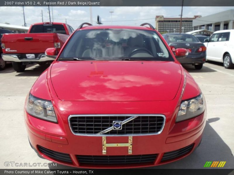 Passion Red / Dark Beige/Quartz 2007 Volvo V50 2.4i