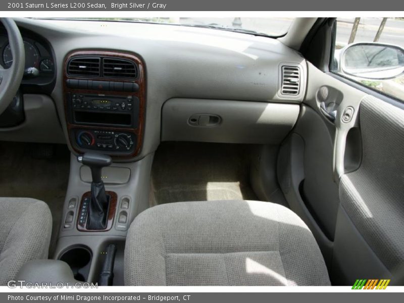 Bright Silver / Gray 2001 Saturn L Series L200 Sedan