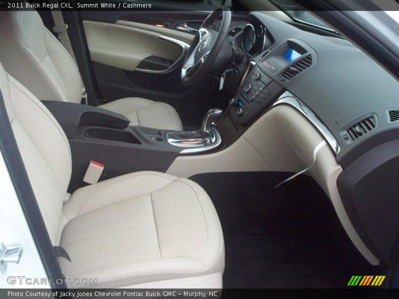 Summit White / Cashmere 2011 Buick Regal CXL