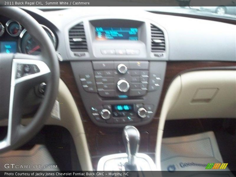 Summit White / Cashmere 2011 Buick Regal CXL