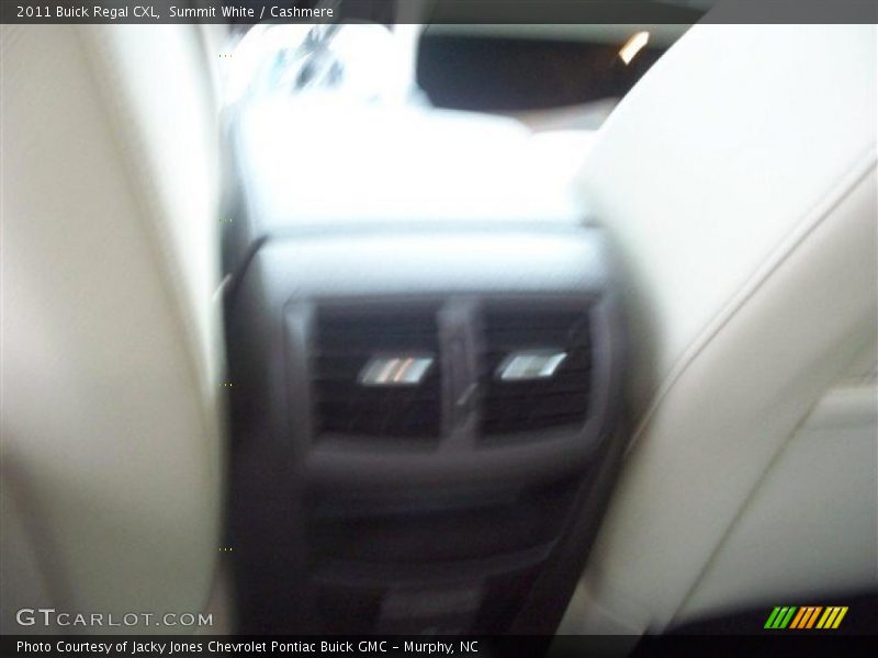 Summit White / Cashmere 2011 Buick Regal CXL