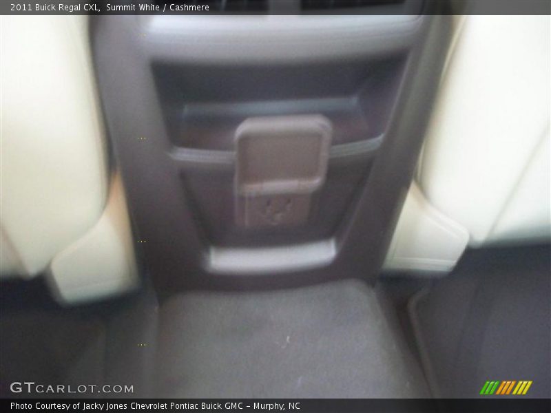 Summit White / Cashmere 2011 Buick Regal CXL