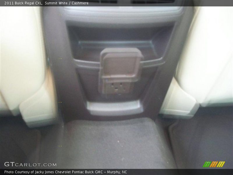 Summit White / Cashmere 2011 Buick Regal CXL