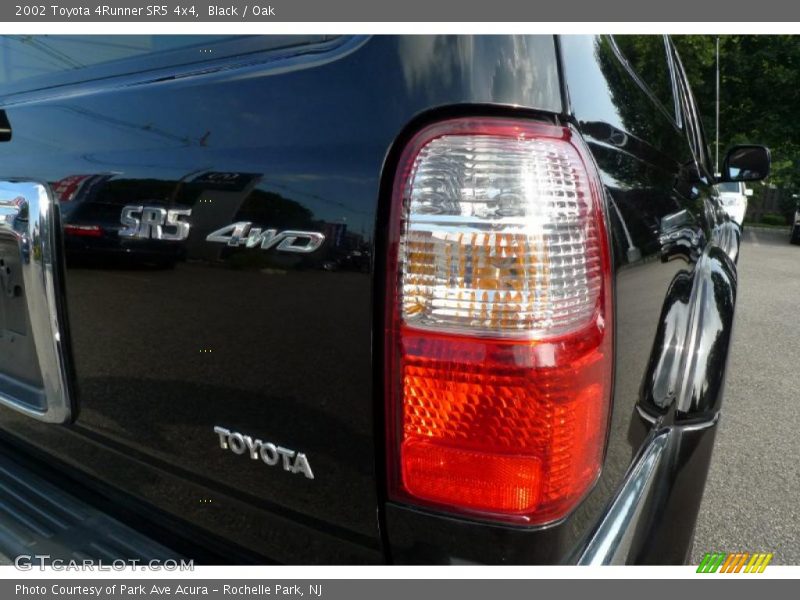 Black / Oak 2002 Toyota 4Runner SR5 4x4