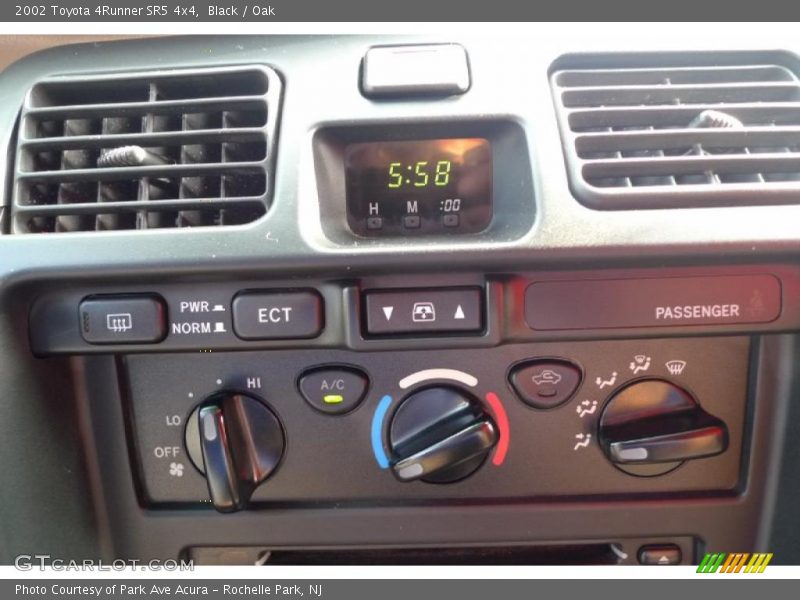 Black / Oak 2002 Toyota 4Runner SR5 4x4