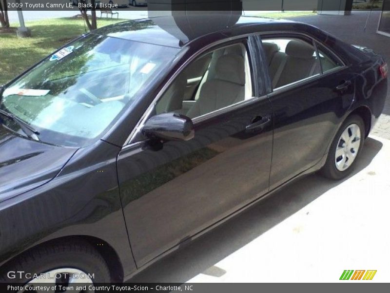 Black / Bisque 2009 Toyota Camry LE