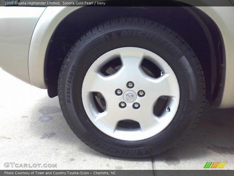 Sonora Gold Pearl / Ivory 2005 Toyota Highlander Limited