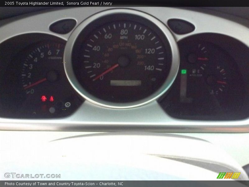 Sonora Gold Pearl / Ivory 2005 Toyota Highlander Limited