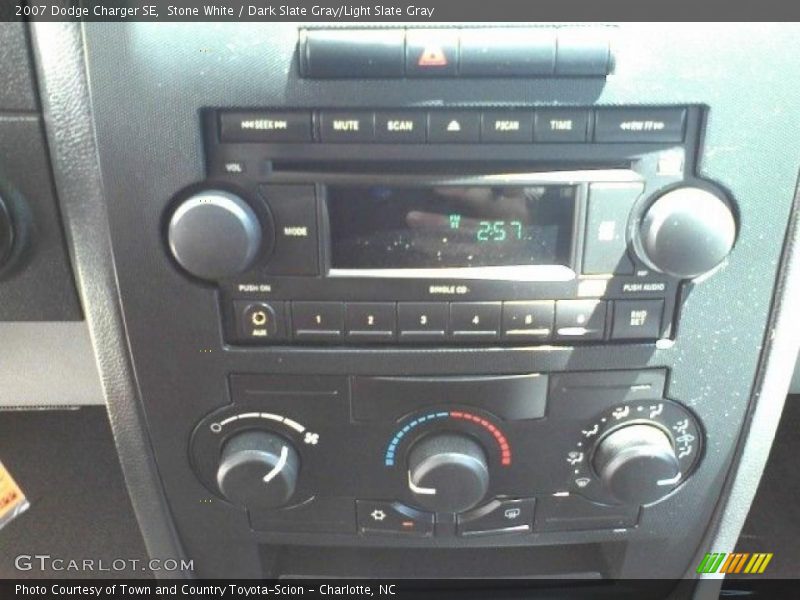 Stone White / Dark Slate Gray/Light Slate Gray 2007 Dodge Charger SE