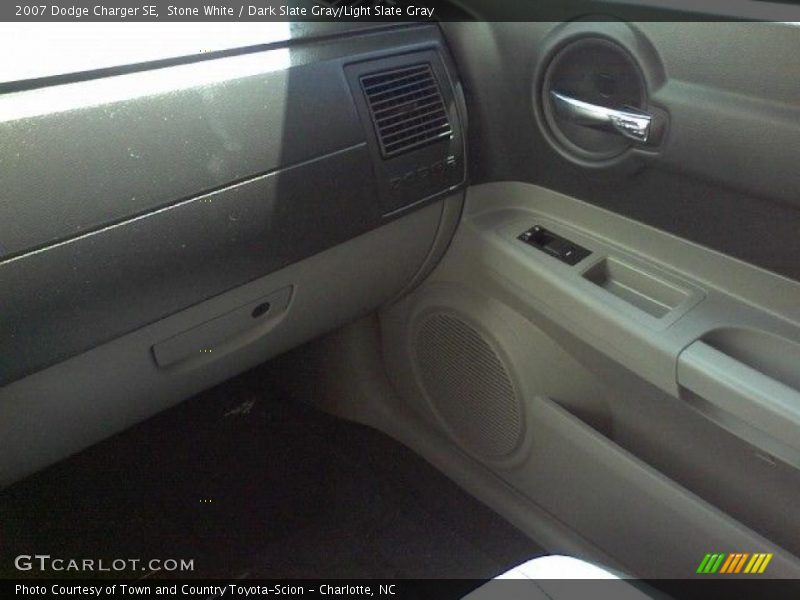 Stone White / Dark Slate Gray/Light Slate Gray 2007 Dodge Charger SE