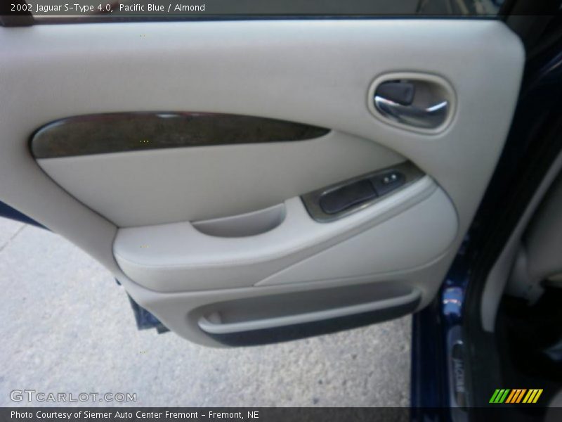 Pacific Blue / Almond 2002 Jaguar S-Type 4.0