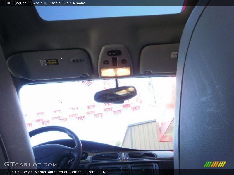 Pacific Blue / Almond 2002 Jaguar S-Type 4.0