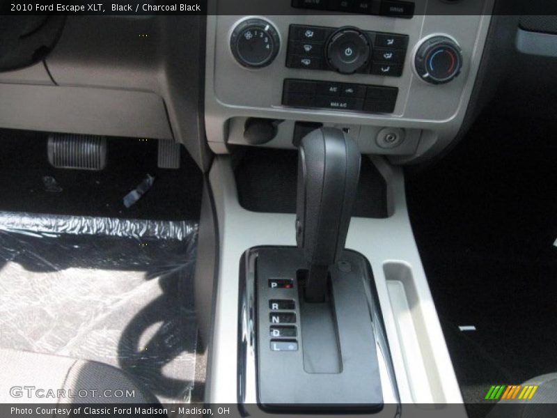 Black / Charcoal Black 2010 Ford Escape XLT